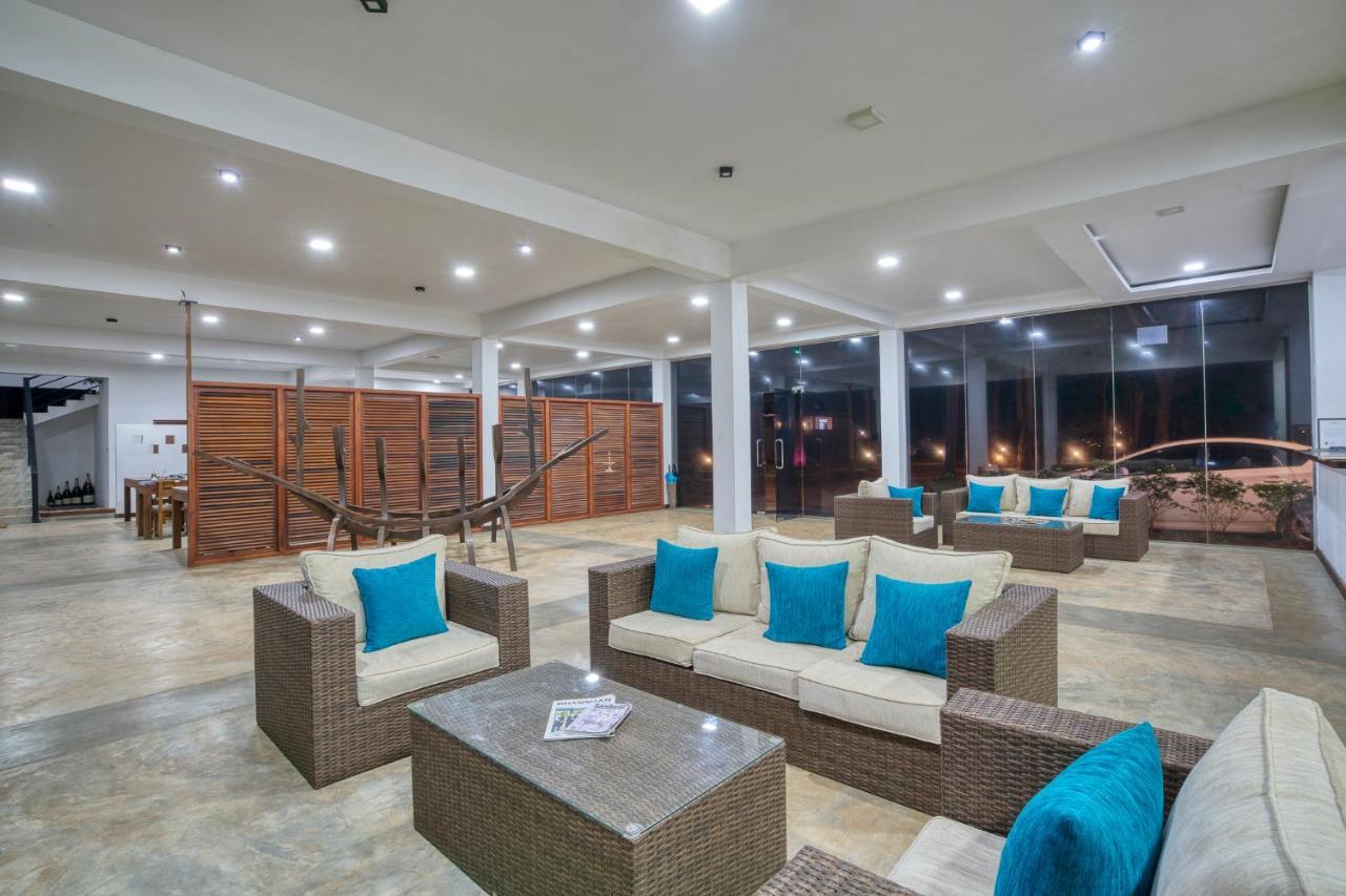 Athena Resort 4*